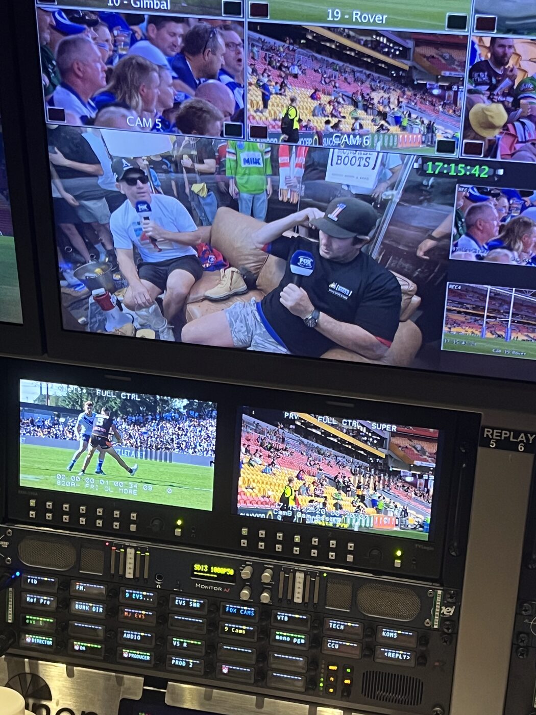 Broadcast monitors during live sport